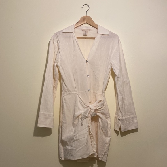 H&M cream mini dress . Size Xs - Picture 3 of 8